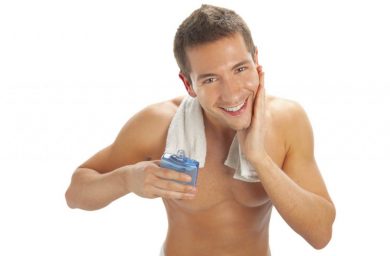 Rasoir intime homme: table rase sur vos poils